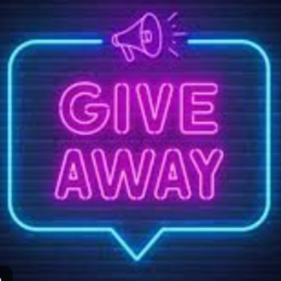 LIVE SHOW GIVEAWAYS!!!